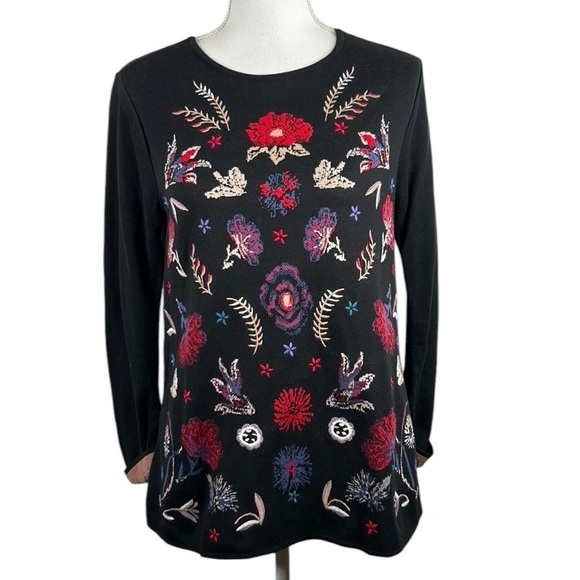 J. Jill Black 100% Wool Embroidered Floral Long Sleeve Crewneck Sweater Size XS - Picture 1 of 6